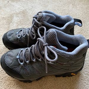 Women’s Merrill Hiking Boots
